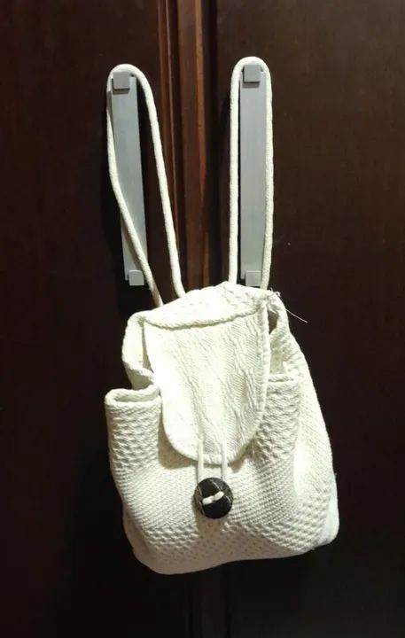 Mochila Branca Feminina De Crochê (Envio Pela OLX Pay) - Foto 4