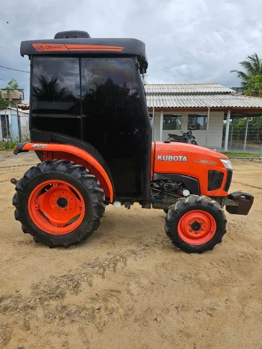 Trator Kubota L3800