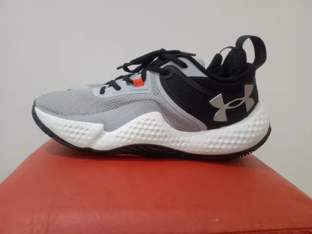 Tênis Under Armour Dagger tamanho 40 