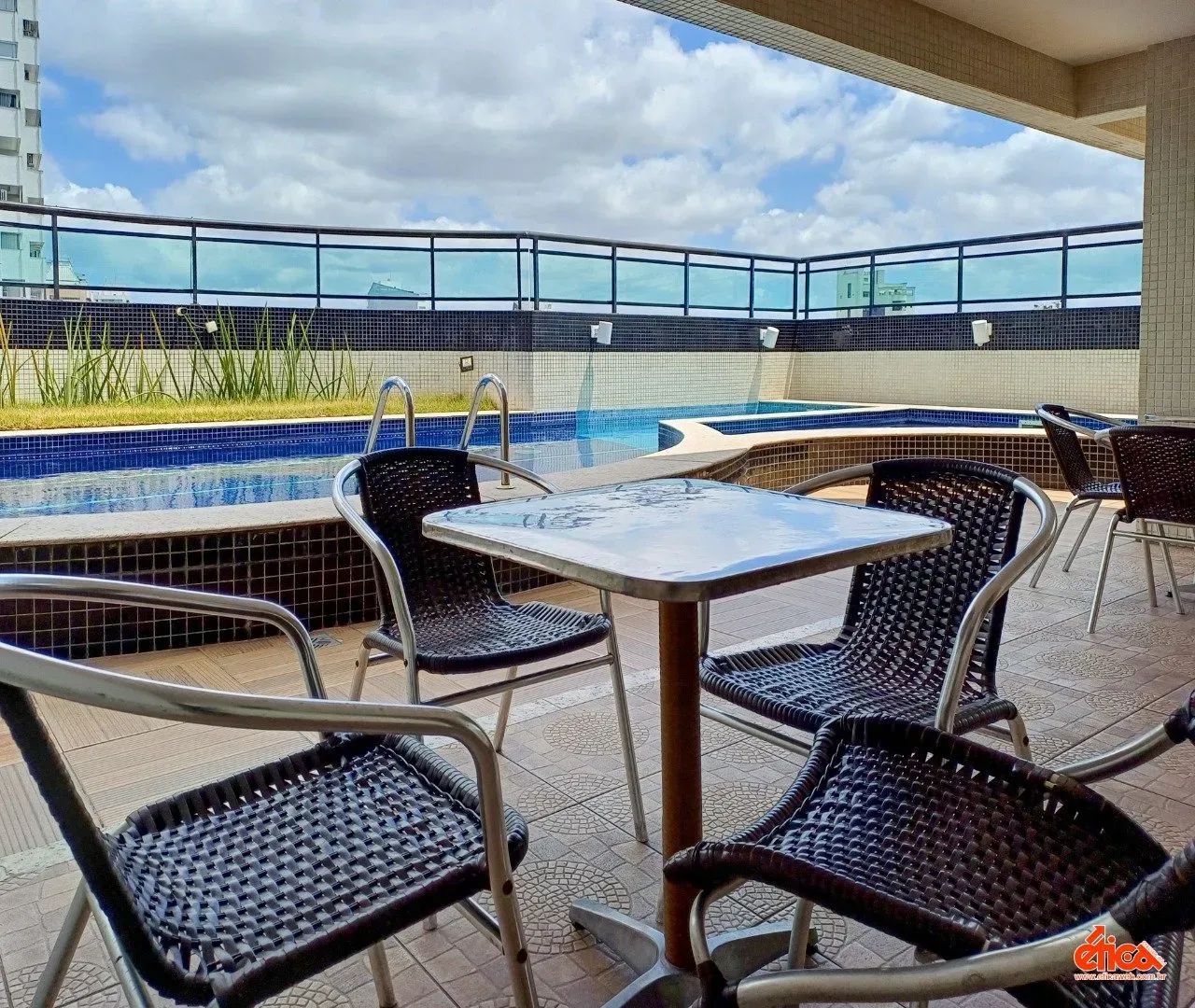 Ed. Torre de Bari apto de 03 quartos sendo 01 suite 02 vagas - Foto 5