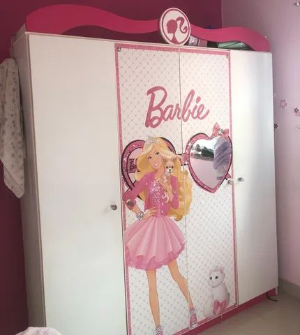 Guarda roupas Barbie 
