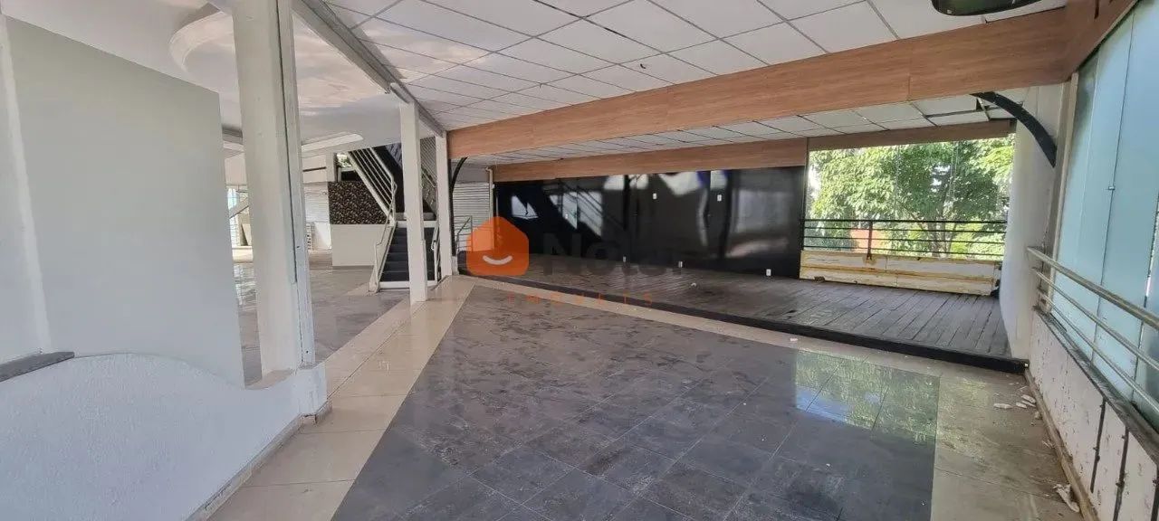 Galpão de Esquina com 850 m² Construídos | Rua Movimentada | Região da Av. Presidente Carl - Foto 3