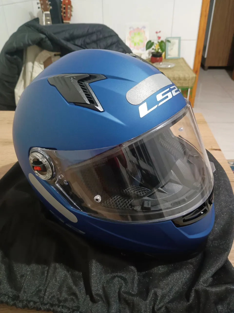 Capacete Azul LS2 Novo!