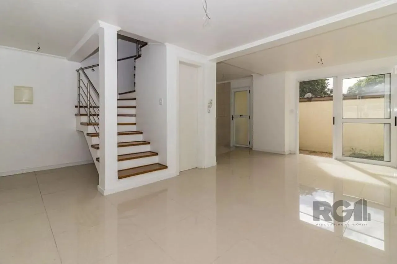 Casa residencial para alugar no bairro Jardim São Pedro com 110 m² e 3 dormitórios.