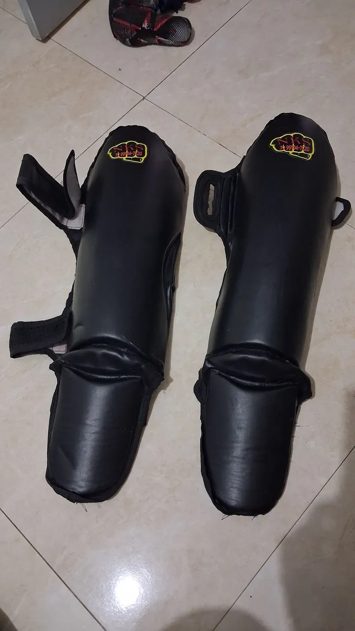 Caneleira para artes marciais