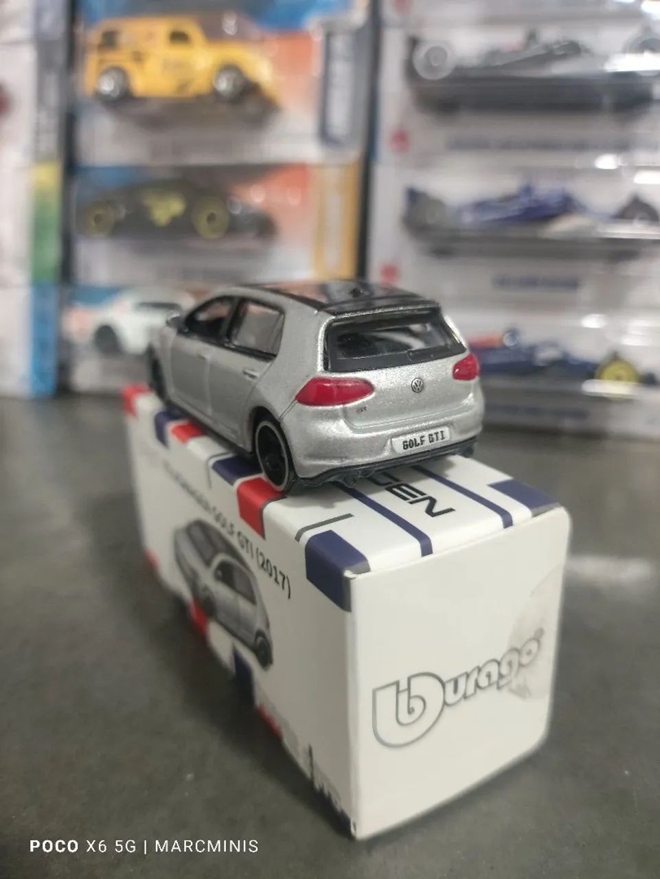 Miniatura Volkswagen Golf GTI 2017 Prata - Escala 1:64 7cm - Foto 4