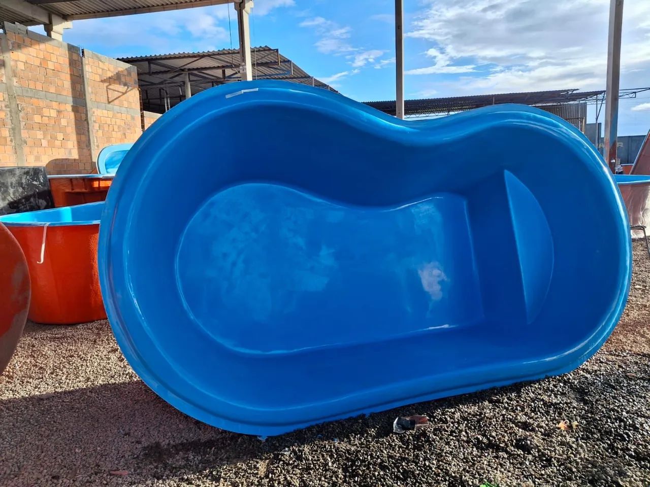 Piscina de fibra só o casco direto da fábrica  - Foto 4