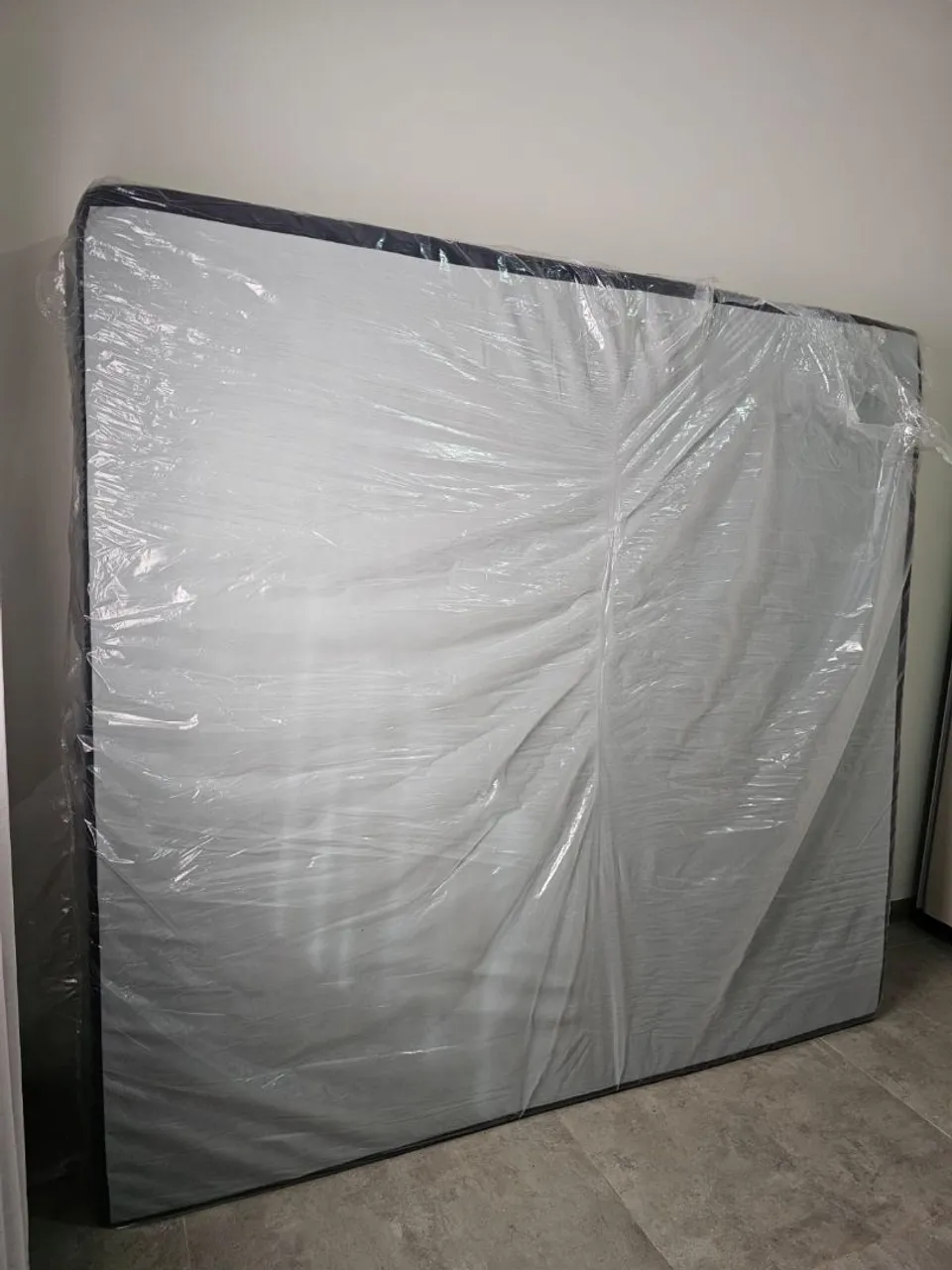 Colchão King Box, Luuna SEM USO