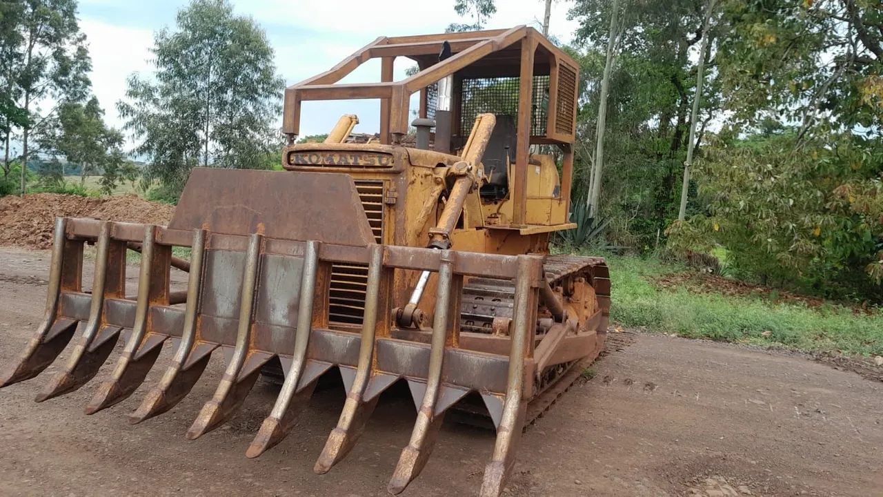 Trator esteira D50 Komatsu  - Foto 2