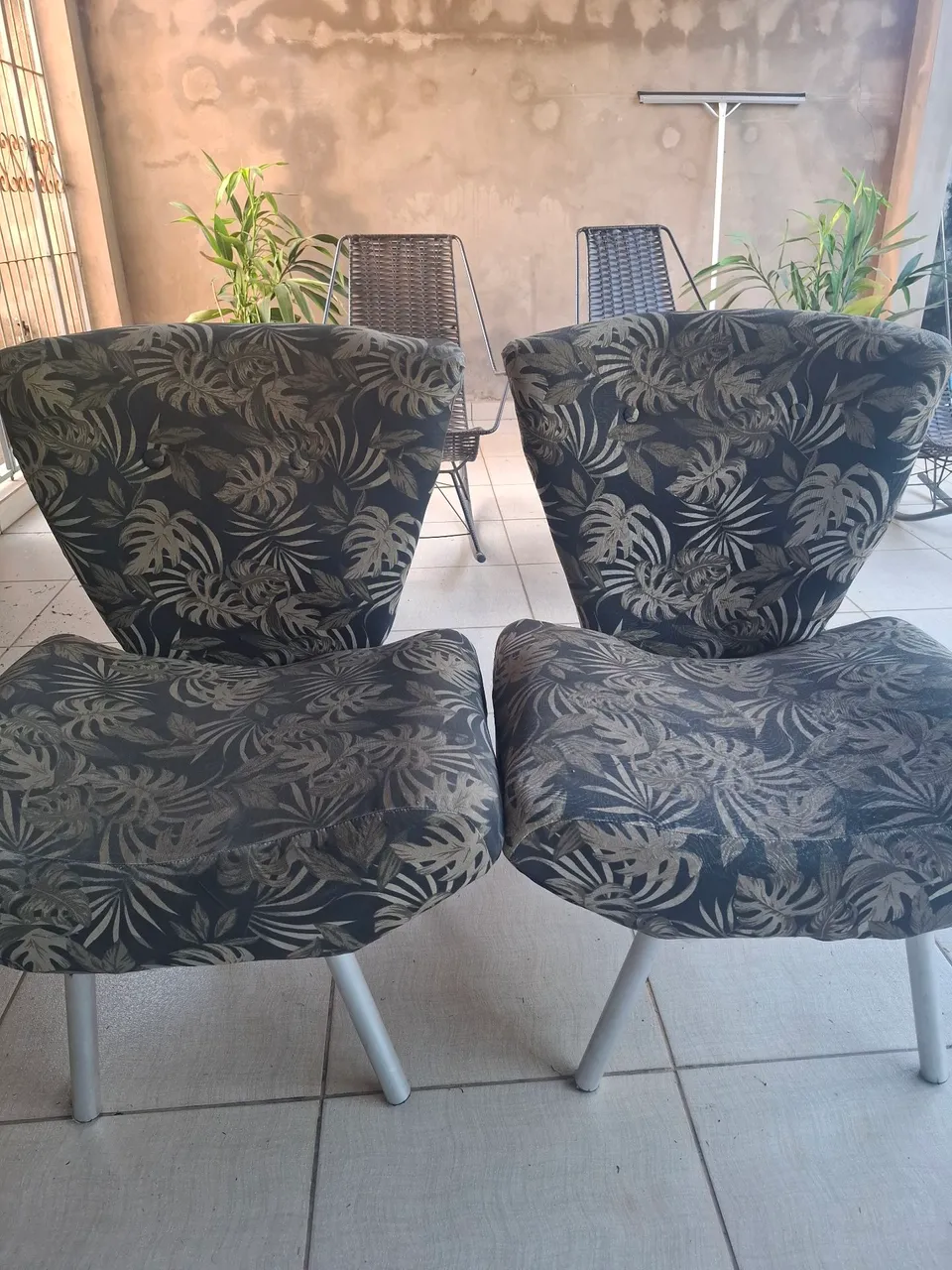 2 Poltronas Decorativas com Estampa Floral