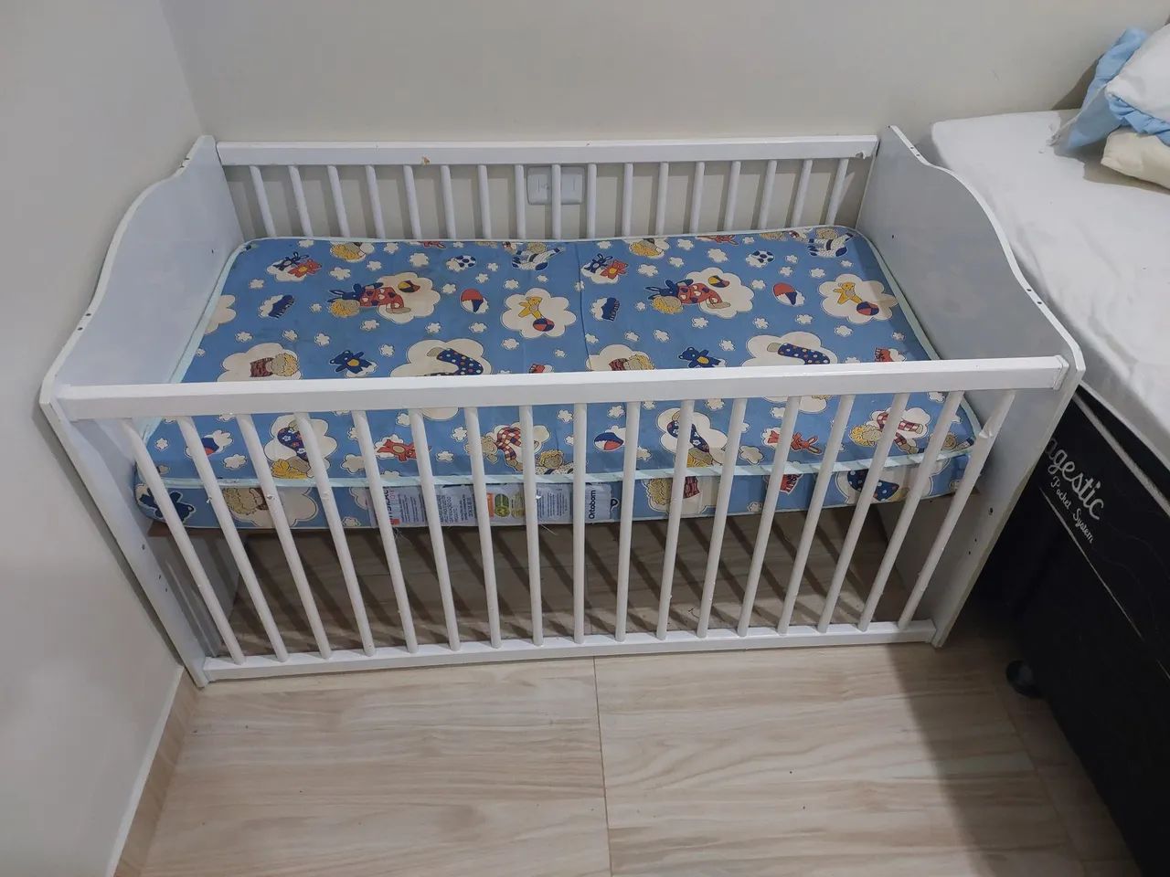Berço Infantil que vira cama Branco + Colchão + Trocador - Foto 5