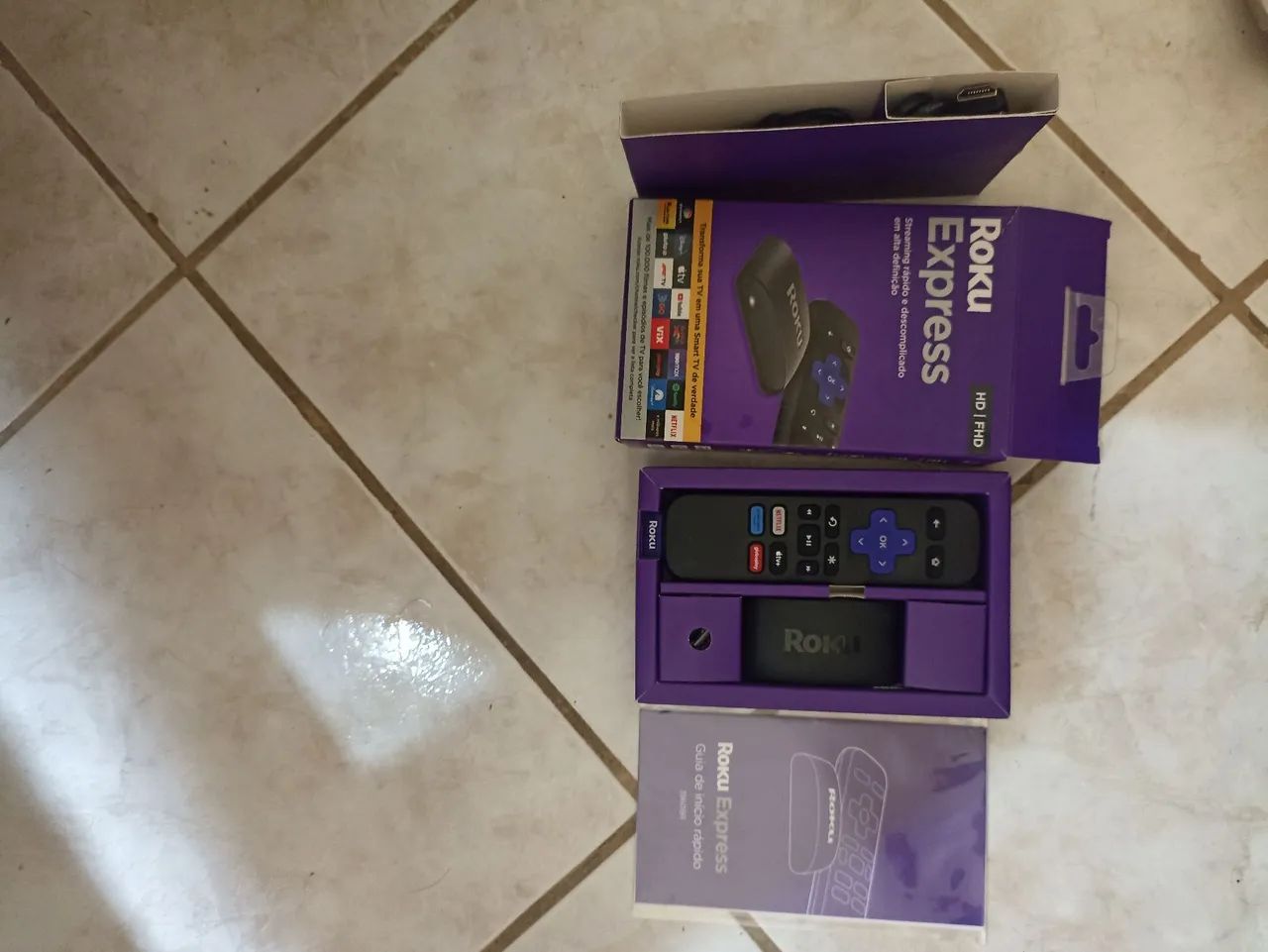 Só Hj, por R$ 100,00 Roku, Streaming para TV HD e FULL HD, Novo na Caixa com Manual. - Foto 4