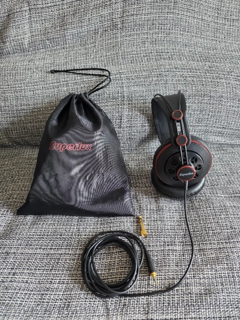 Headphone Superlux HD681