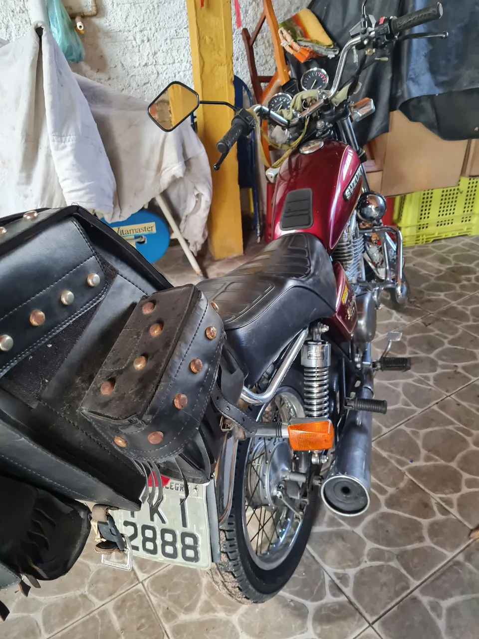 Vendo Moto Suzuki 250cilindradas.