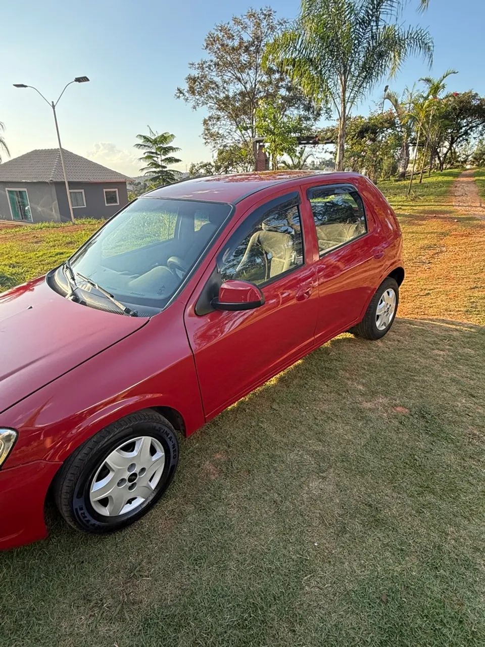 VENDO Celta 1.0 LT 2013 4p OPORTUNIDADE! - Foto 4