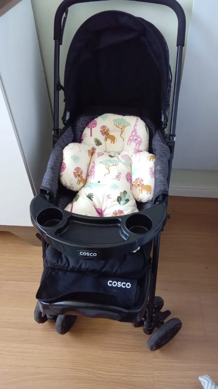 VENDE-SE CARRINHO DE BEBÊ COSCO