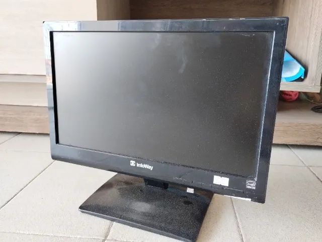 Monitor com defeito