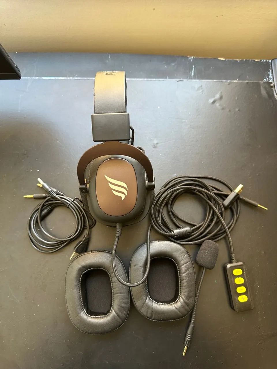 Headset Gamer Fallen Morcego, 7.1 com cancelamento de ruído 