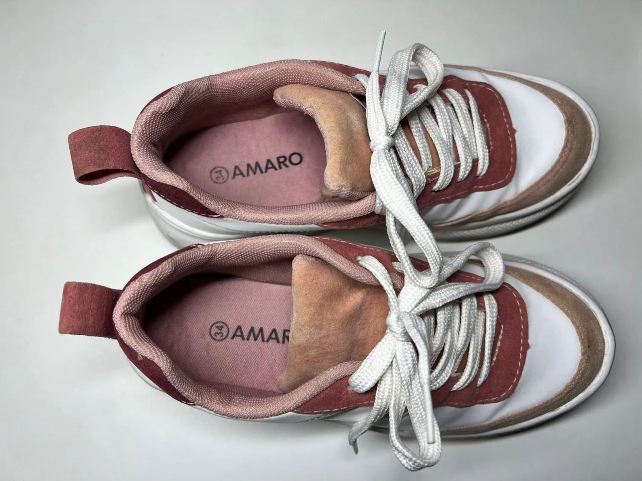 Tênis plataforma branco e salmão Amaro 34 - Foto 2