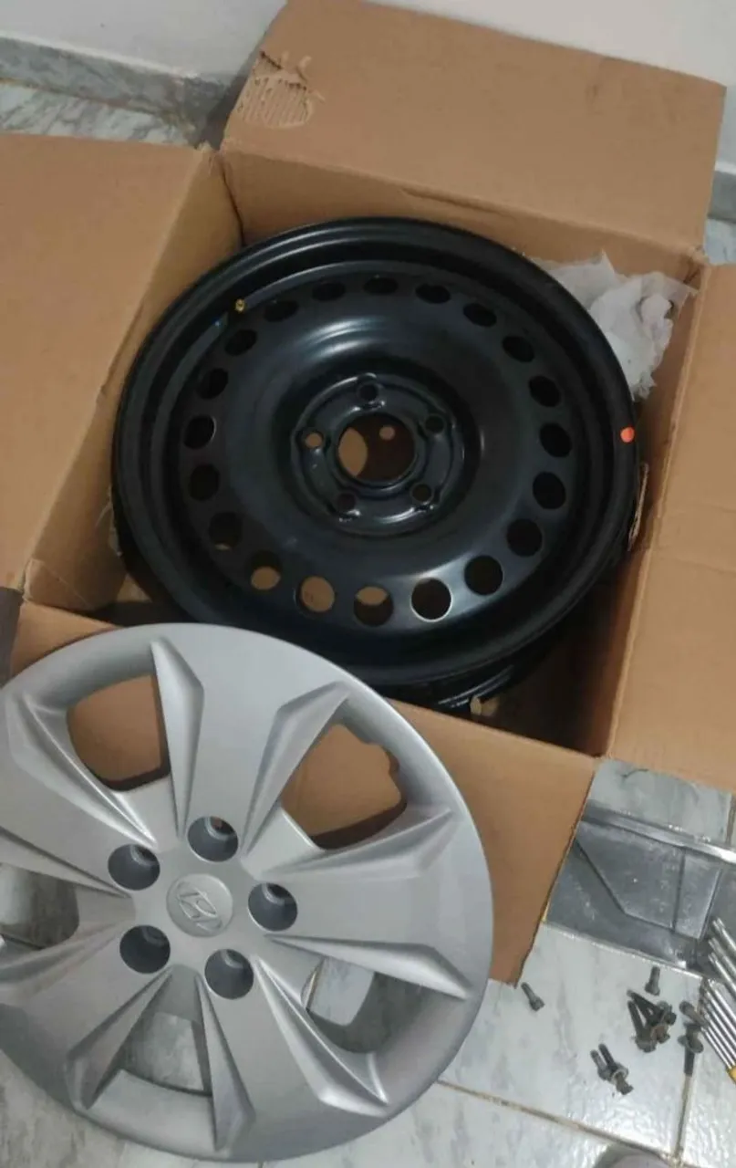 Jogo de rodas e Calotas Hyundai Creta 16 polegadas