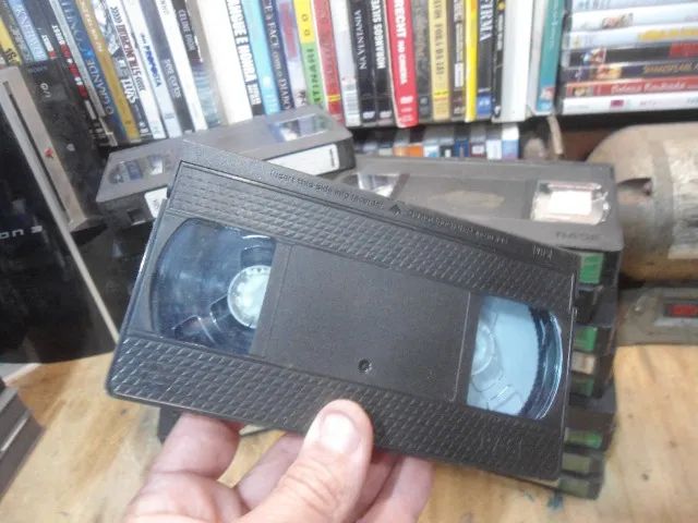 lote com 20 Fita VHS usadas - para regravar - nao sei o conteudo - Foto 4
