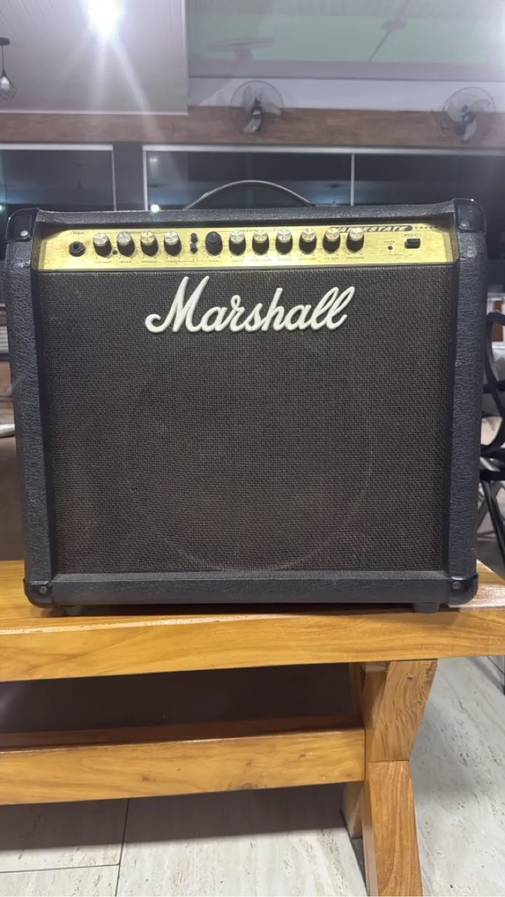 Cubo Amplificador de Guitarra Marshall Valvestate