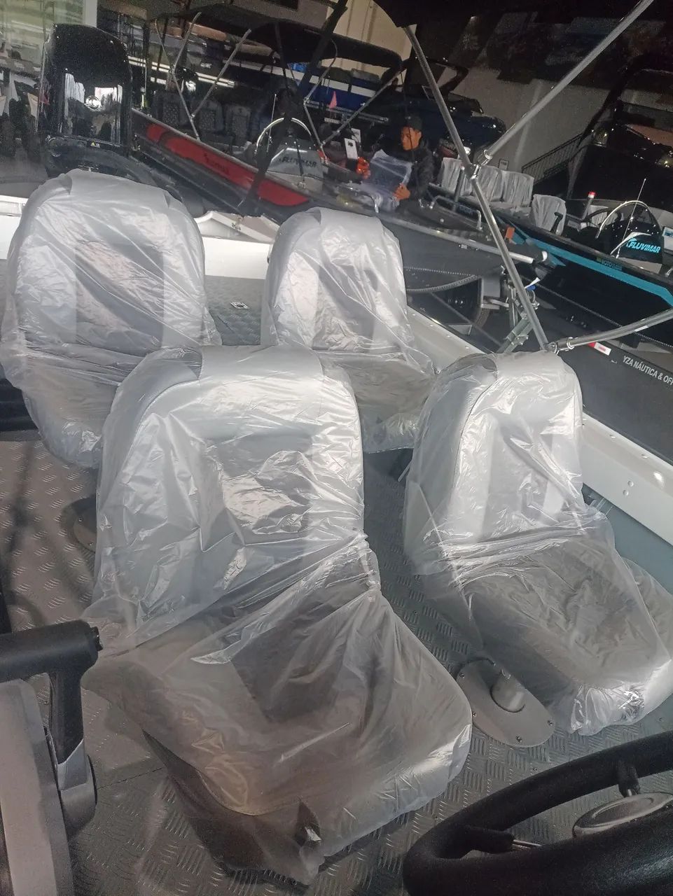 Lancha marfim 6.0 + motor 60hp Mercury  - Foto 7