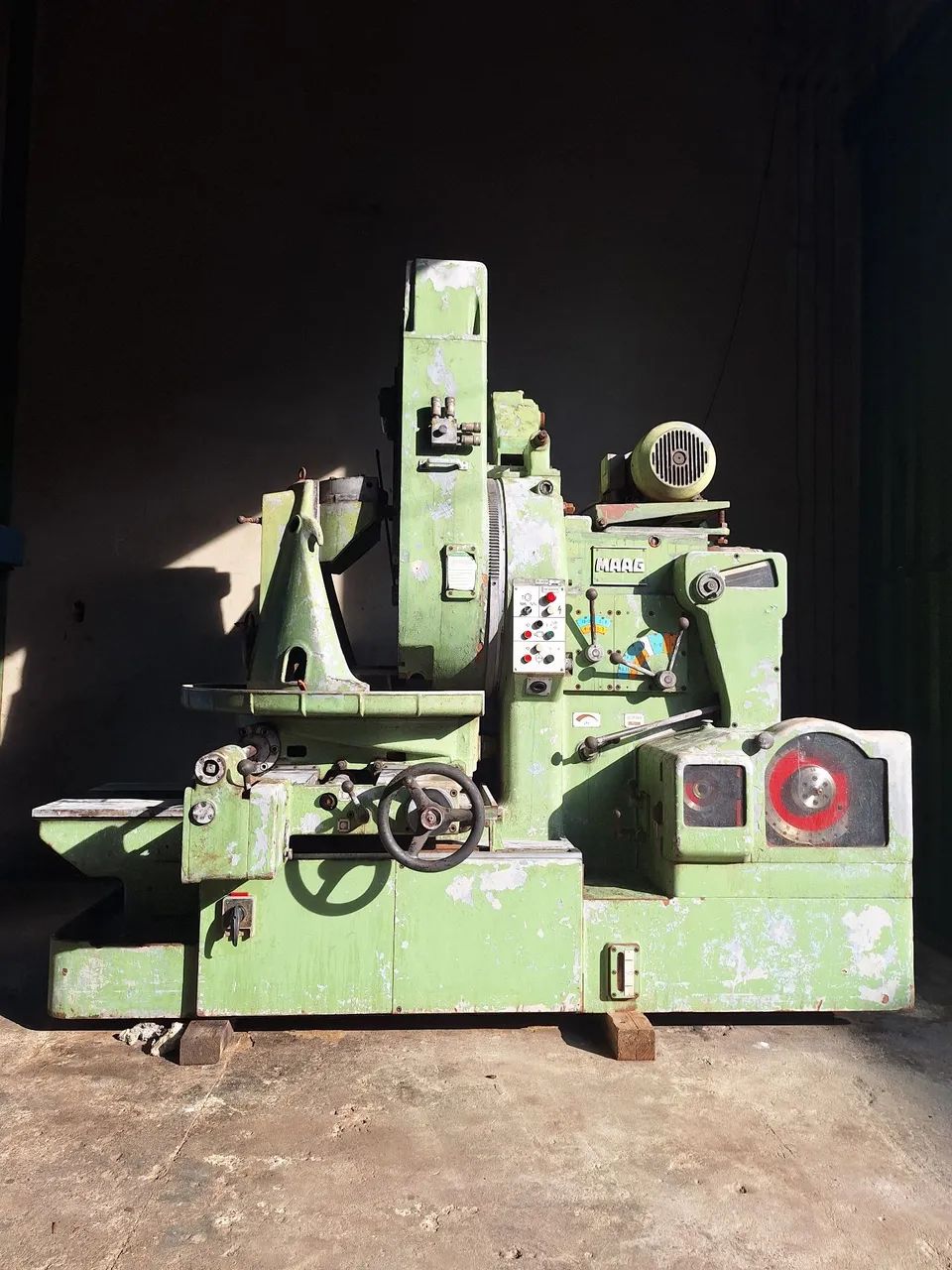 Fresadora de engrenagem MAAG Sh 100/140