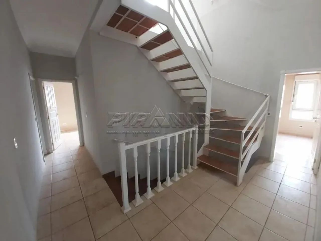 Sobrado residencial estilo neo clássico com 355.50m², bairro Ribeirânia, Zona Leste em Rib - Foto 5