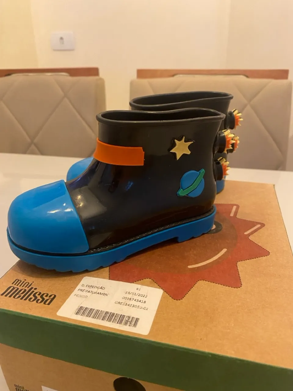 Bota Infantil Espacial - Usada