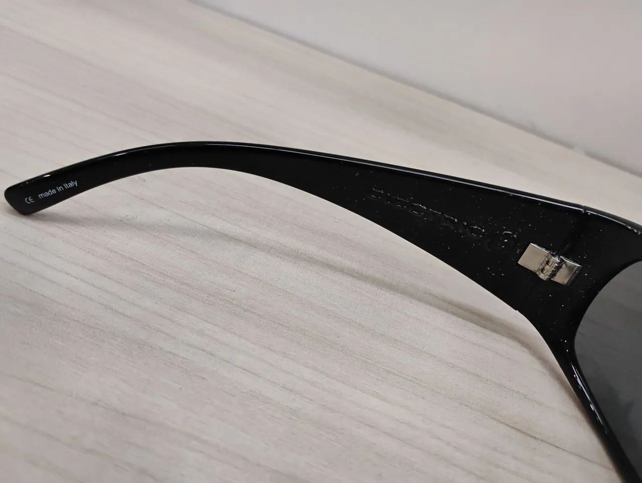 Vendo Óculos da Marca Electric  - Foto 4