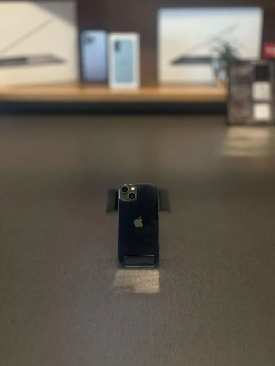 iPhone 14 128gb - Aceitamos troca e parcelamos  - Foto 3