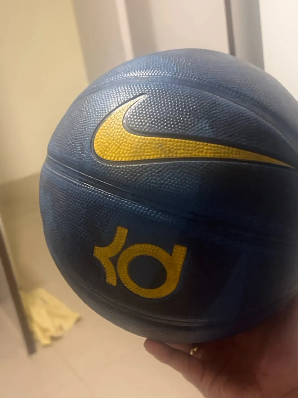 Bola de Basquete Nike KD - Azul e Amarela