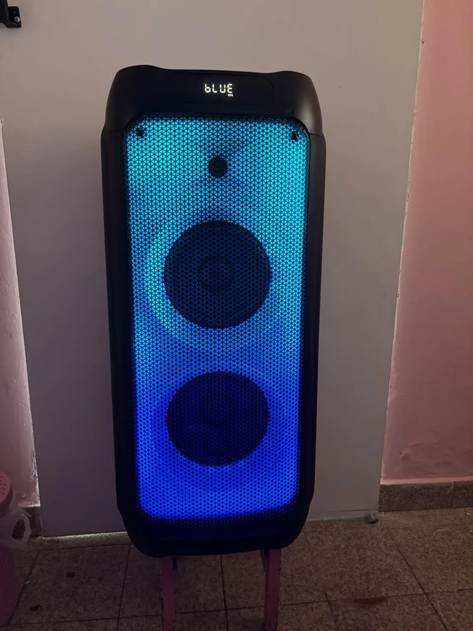 Caixa de Som Bluetooth com Luzes LED - AIWA - Em perfeito estado