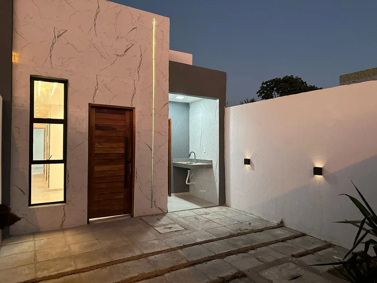Sua Nova Casa em Muçumagro: Conforto, Design Moderno e Preço Reduzido!