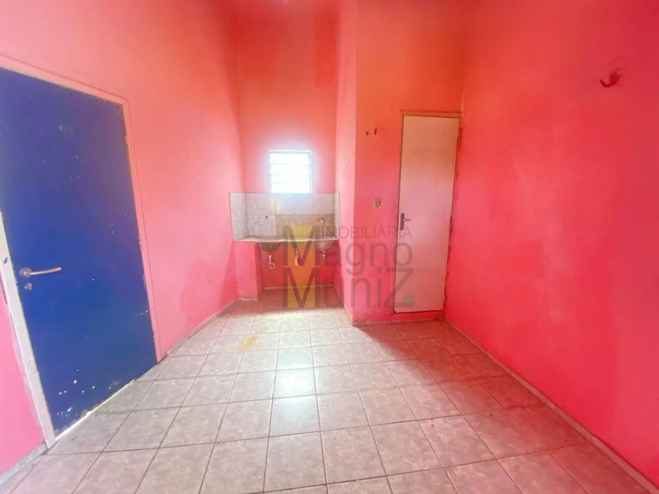 Kitnet com 1 quarto para alugar, 18 m² por R$ 500/mês - Vicente Pinzon - Fortaleza/CE