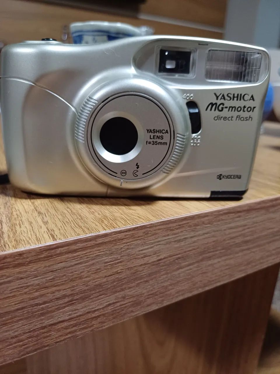Câmera Yashica MG-motor Direct Flash 35mm