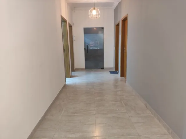 ALUGA-SE SALAS COMERCIAIS NO VILA BRANCA - JACAREI