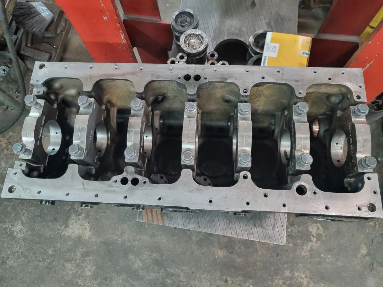 Bloco para o motor C7.1 usado - Foto 5