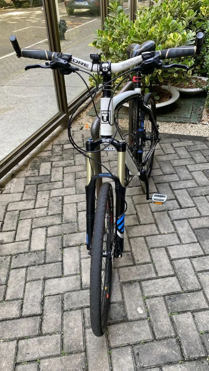 Bicicleta Trust - Aro 26 (FIBRA DE CARBONO) - Foto 5