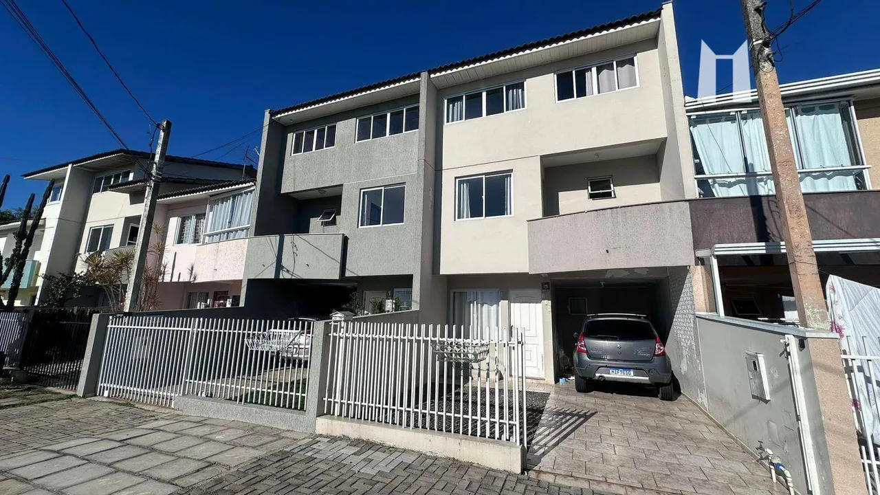 Sobrado com 4 dormitórios à venda, 150 m² por R$ 650.000,00 - Vila Bancária - Campo Largo/