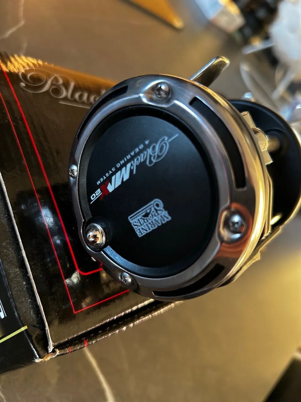 Carretilha de Pesca Black Max 4+1 Rolamentos - Foto 2