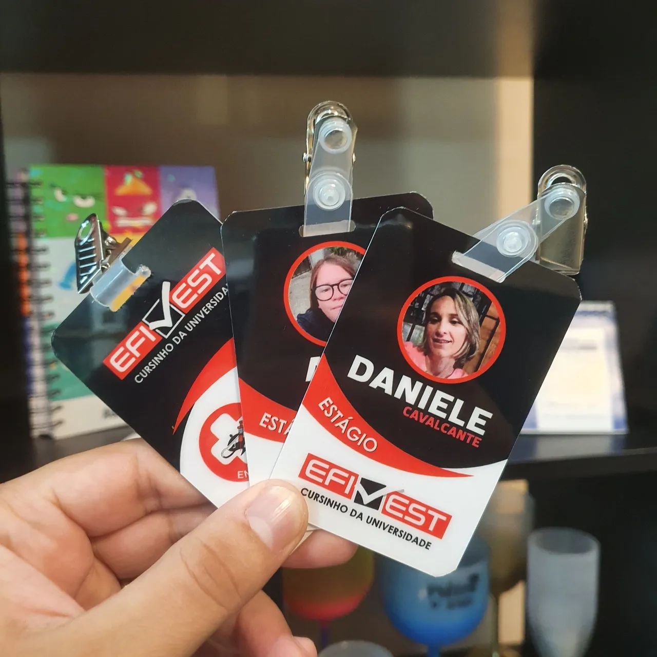 Crachás Personalizado com sua logo - Foto 3