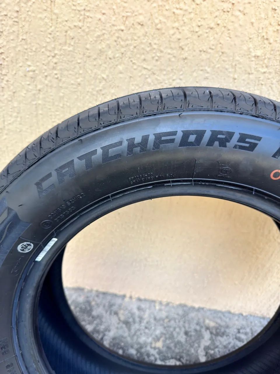 Pneu 195/50/15 novo sem uso