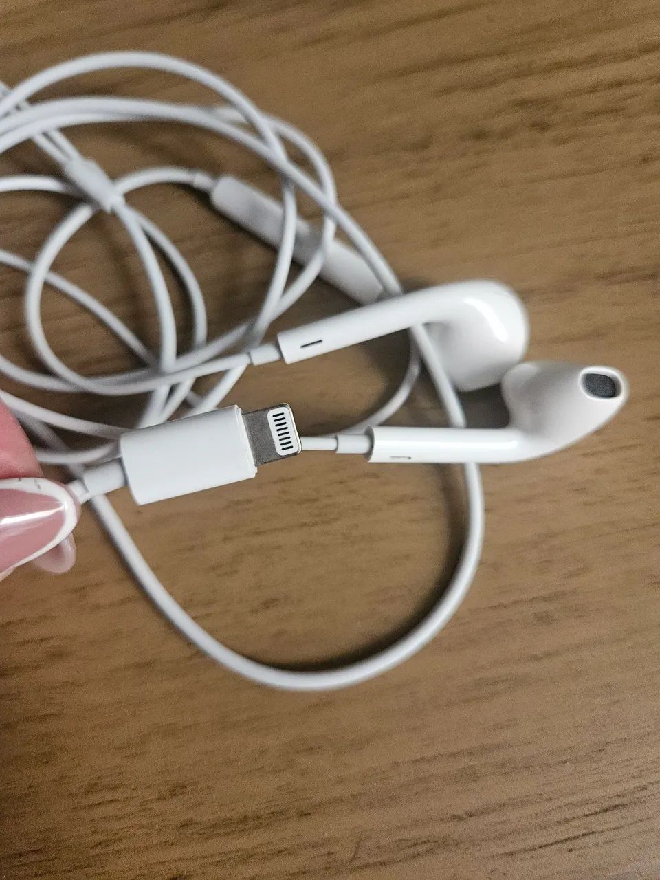 Fone de ouvido Apple original semi novo  - Foto 4