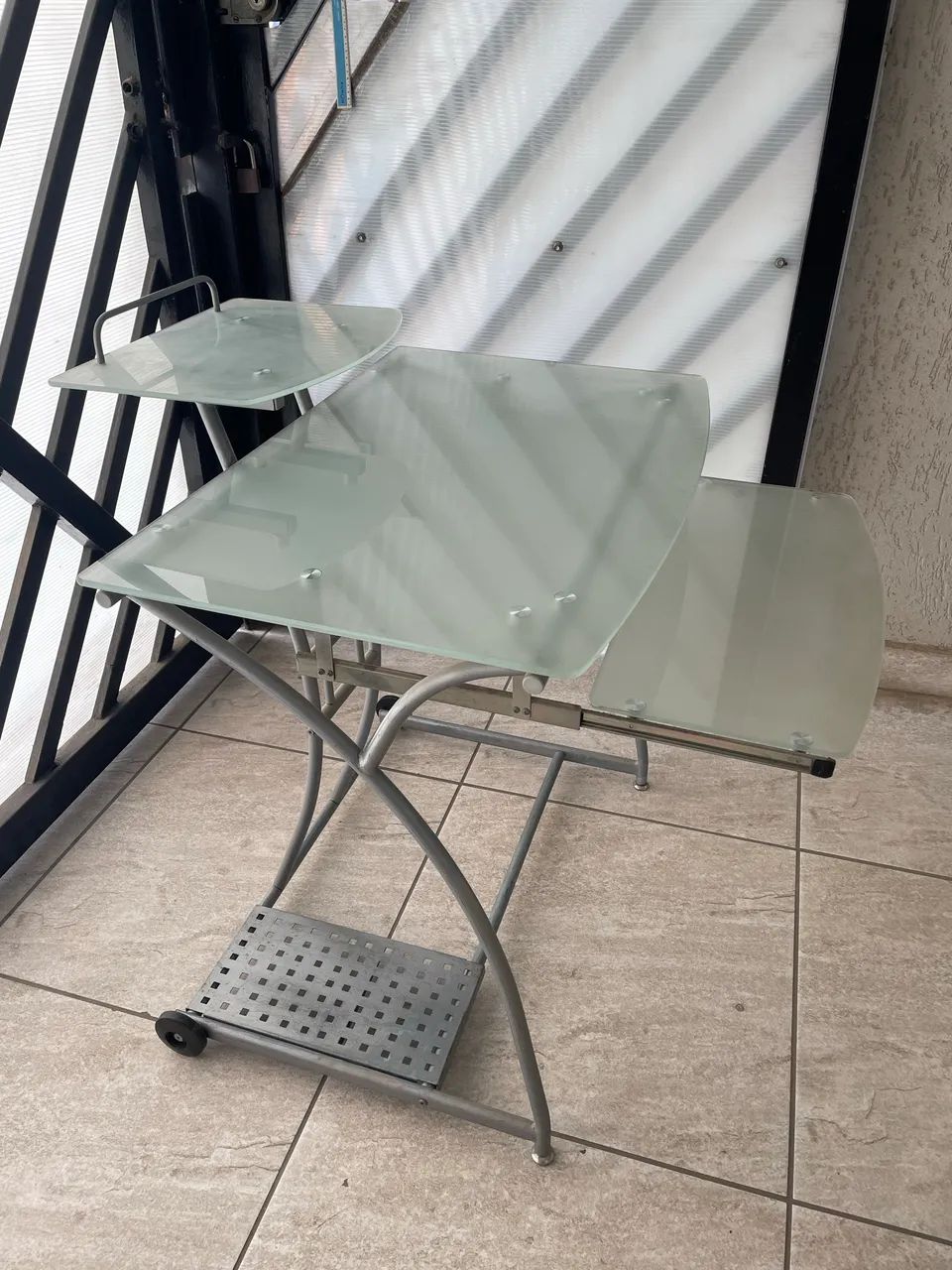 Escrivaninha de Vidro para Computador  - Foto 2