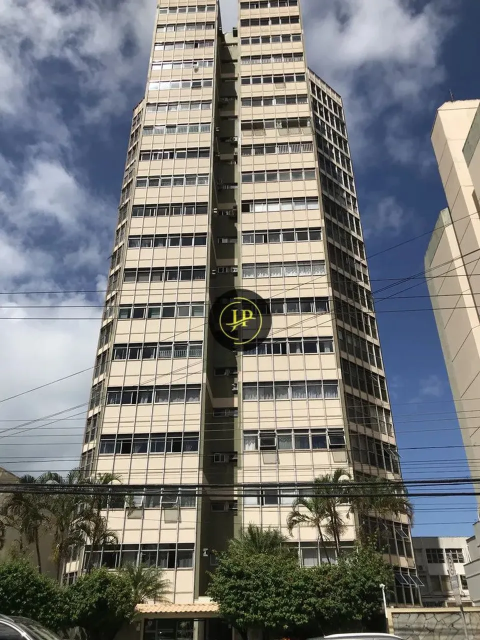 APARTAMENTO 3 QUARTOS COM VISTA PARA O CONVENTO DA PENHA