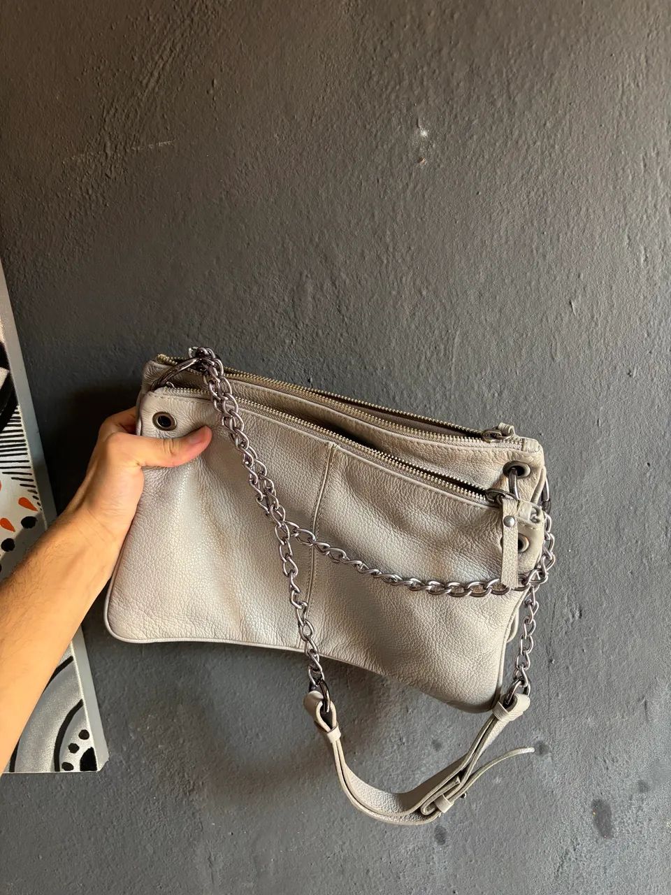 Bolsa de couro granulado cinza claro - Foto 2