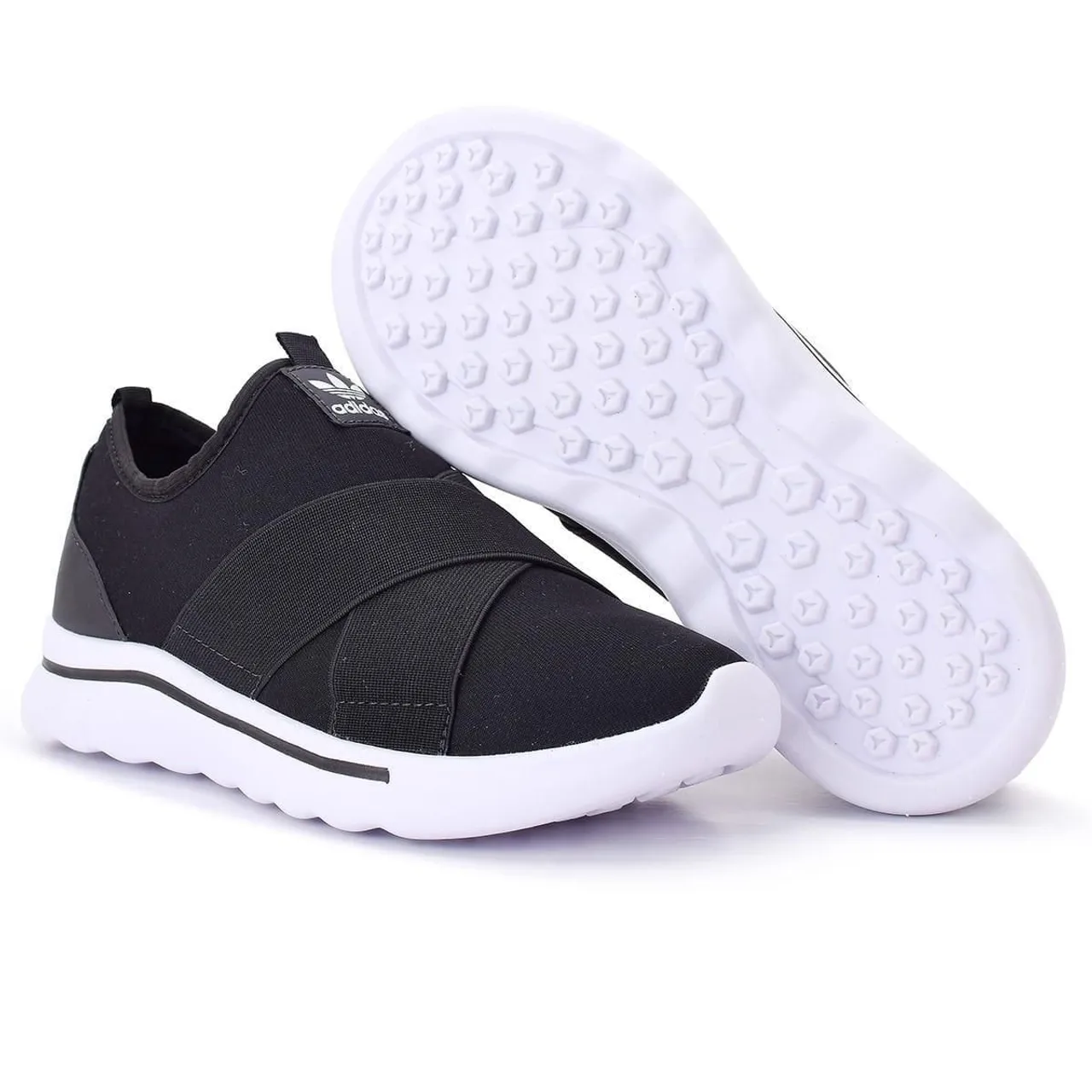 Tênis Adidas Slip On Feminino Preto e Branco