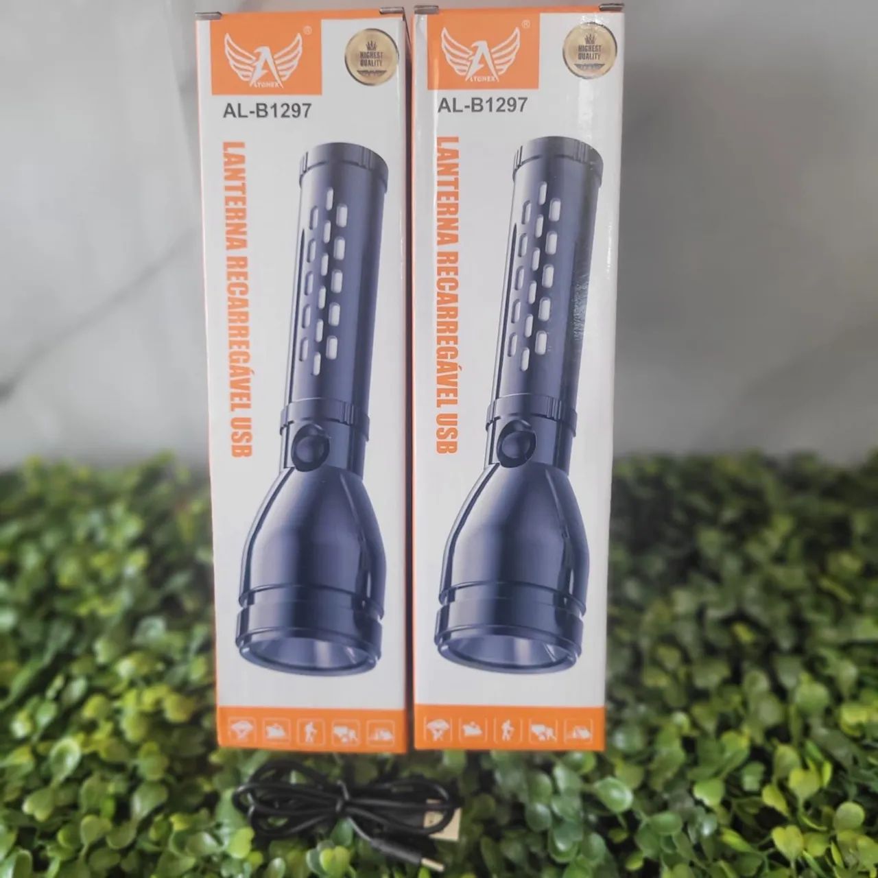 Lanterna recarregável Profissional  Entregamos 